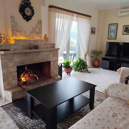 Alexadra's House *