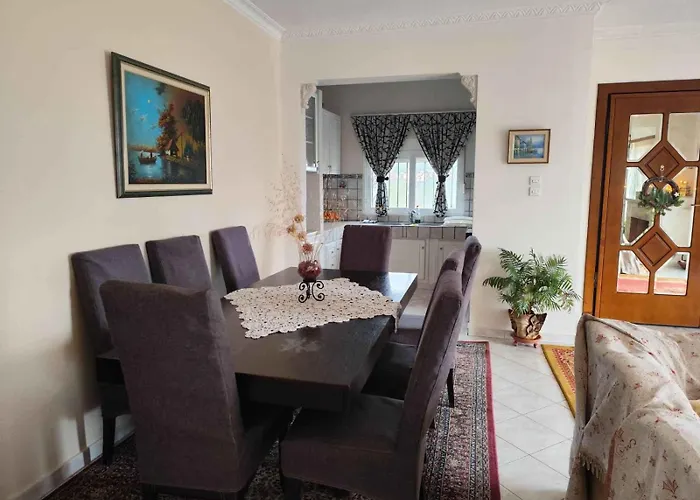 Апартаменты Alexadra's House *