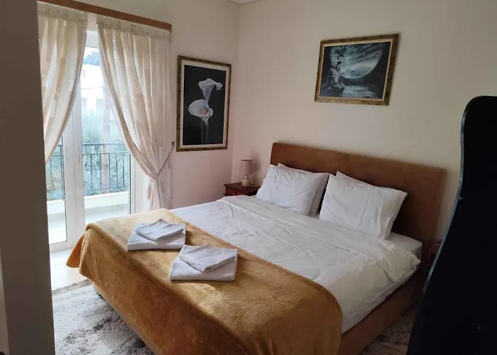 Alexadra's House Apartment *